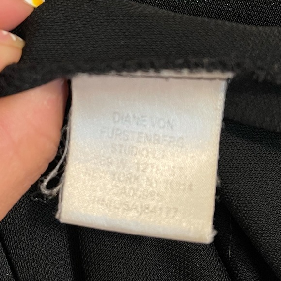 Diane vonFurstenberg classic black wrap midi dress - Picture 4 of 4